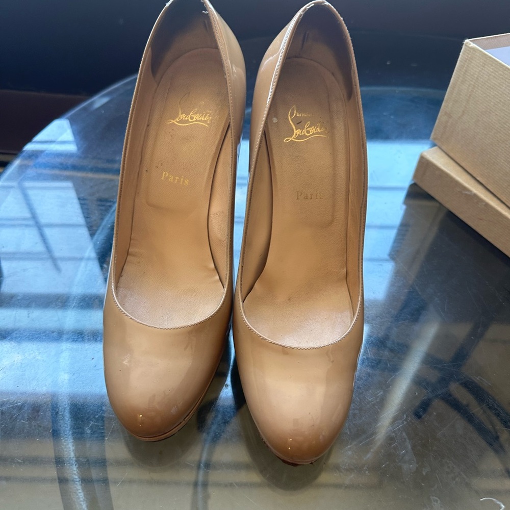 Attention Girlies!!!!! Come get these beauties!